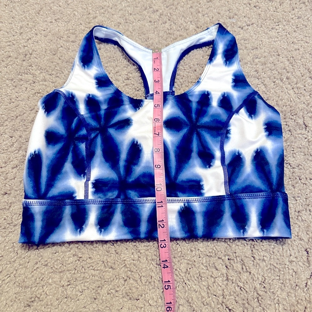 🥰Free People Movement Synergy Blue Tie Dye Sports Bra Size L